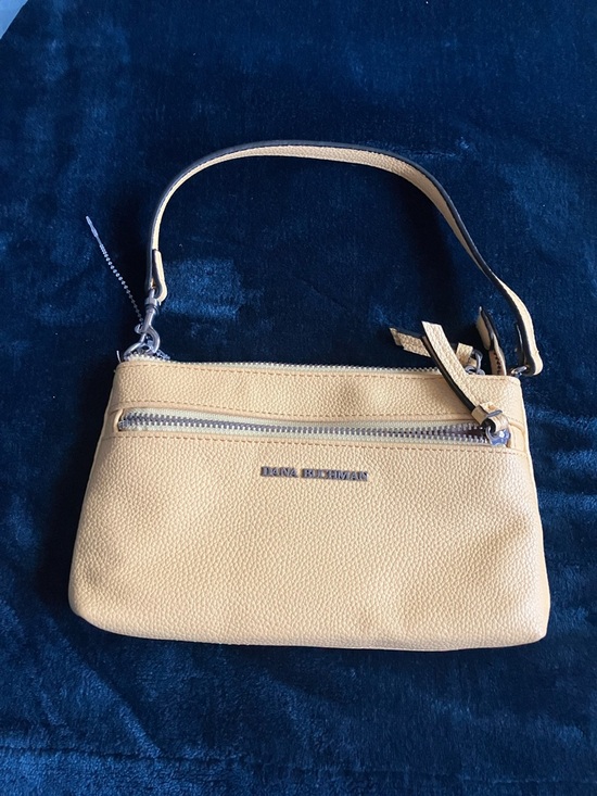 Dana Buchman Handbags - Dana Buchman Pale Yellow Pebbled Leather Wristlet